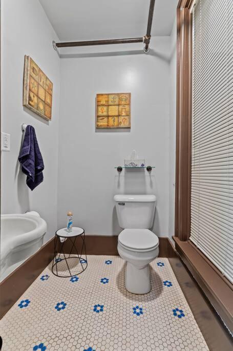 Perfect Blend Of Convenience & Comfort Ny Apartment